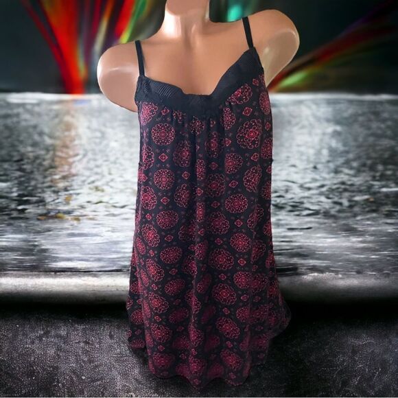 APT 9 Intimates l Sleeveless l PJ Top l Black & Red l Adjustable straps l L  EUC - Picture 10 of 10